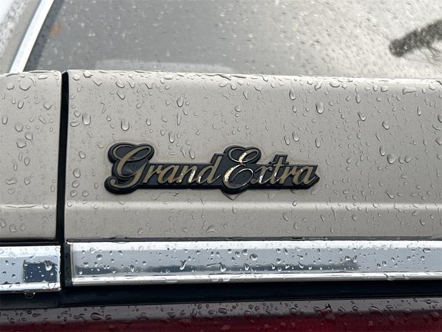 ローレル グランドエクストラ　ＡＴ　カセット　ラジオ　エアコン　フェンダーミラー　ＲＢ２０（22枚目）