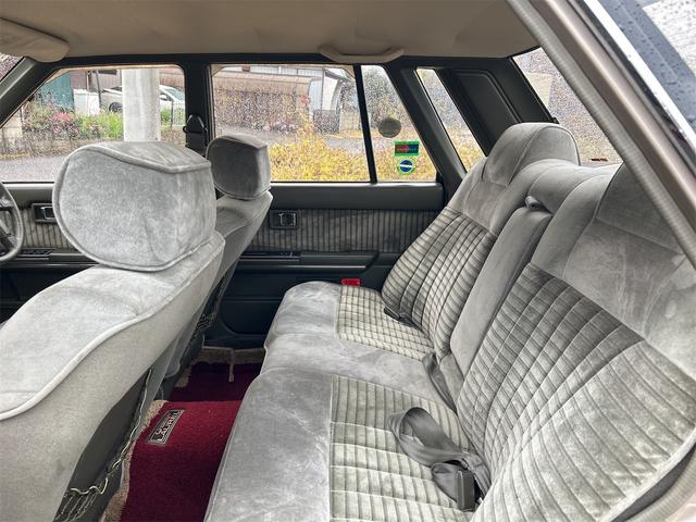 ローレル グランドエクストラ　ＡＴ　カセット　ラジオ　エアコン　フェンダーミラー　ＲＢ２０（28枚目）