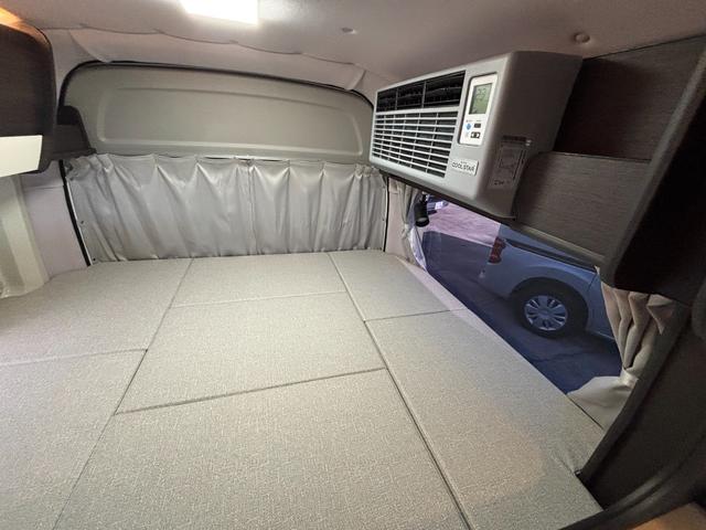 ハイエースバン FOCS ヴェルティス 12Vクーラー ツインサブバッテリー DC冷蔵庫 架装部モニター 外部電源 外部充電器 走行充電器 リアクーラー リアヒーター シンク(71枚目)