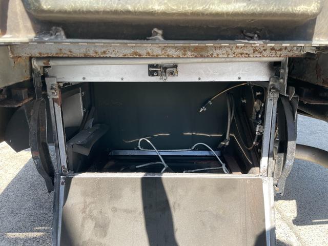カムロード バンテック　ジル５２０　ＦＦヒーター　ガス式温水ボイラー　ガスコンロ　ソーラーパネル　ルーフベント　オーニング　電子レンジ　トイレ　リアクーラー　シンク　給水・排水タンク　ツインサブバッテリー　インバーター（62枚目）