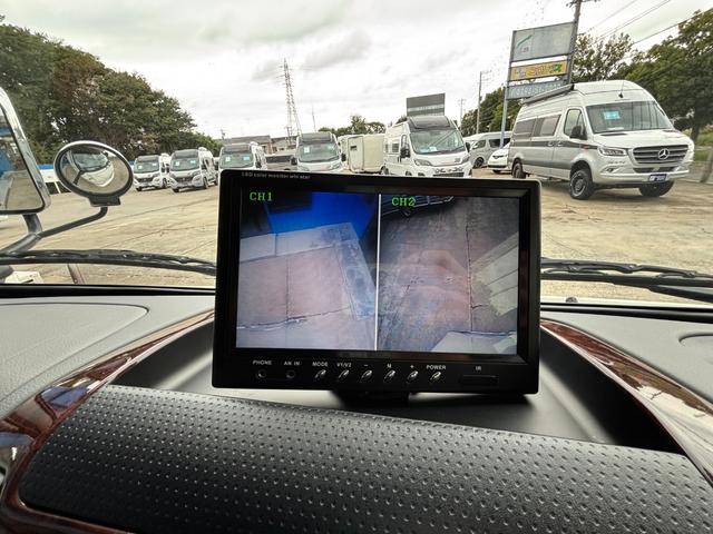 カムロード ナッツRV クレソンボヤージュ タイプW オーニング FFヒーター マックスファン 液晶TV ガゼルアンテナ 1500Wインバーター ツインサブバッテリー シンク 給水・排水ポリタンク 冷蔵庫 レカロシート 強化ショック フェイスパネル(26枚目)