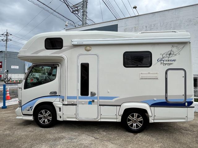 カムロード ナッツRV クレソンボヤージュ タイプW オーニング FFヒーター マックスファン 液晶TV ガゼルアンテナ 1500Wインバーター ツインサブバッテリー シンク 給水・排水ポリタンク 冷蔵庫 レカロシート 強化ショック フェイスパネル(60枚目)