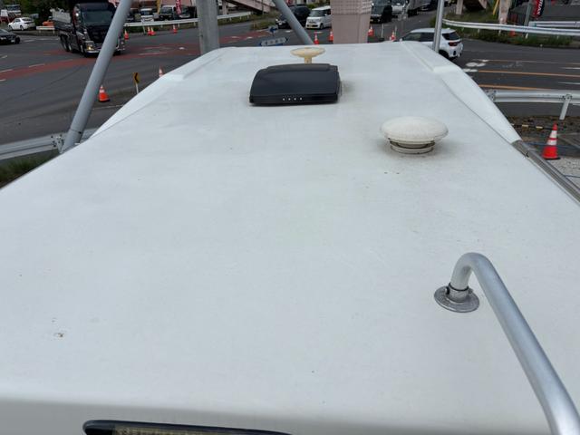 カムロード ナッツRV クレソンボヤージュ タイプW オーニング FFヒーター マックスファン 液晶TV ガゼルアンテナ 1500Wインバーター ツインサブバッテリー シンク 給水・排水ポリタンク 冷蔵庫 レカロシート 強化ショック フェイスパネル(61枚目)