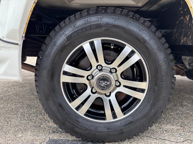 カムロード ナッツRV クレソンボヤージュ タイプW オーニング FFヒーター マックスファン 液晶TV ガゼルアンテナ 1500Wインバーター ツインサブバッテリー シンク 給水・排水ポリタンク 冷蔵庫 レカロシート 強化ショック フェイスパネル(70枚目)