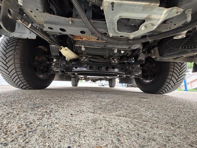 カムロード ナッツRV クレソンボヤージュ タイプW オーニング FFヒーター マックスファン 液晶TV ガゼルアンテナ 1500Wインバーター ツインサブバッテリー シンク 給水・排水ポリタンク 冷蔵庫 レカロシート 強化ショック フェイスパネル(73枚目)