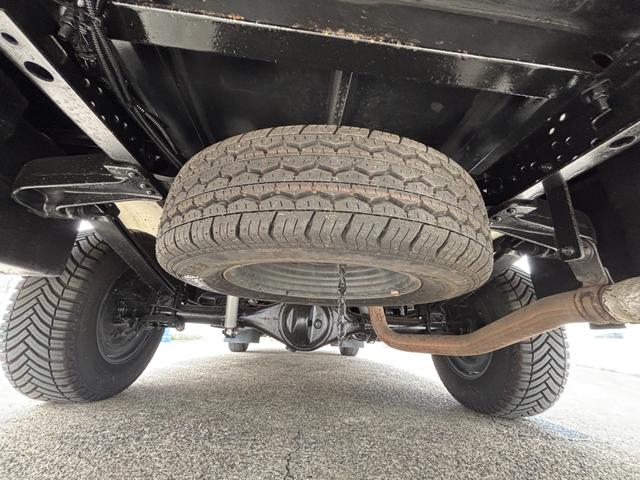 カムロード ナッツRV クレソンボヤージュ タイプW オーニング FFヒーター マックスファン 液晶TV ガゼルアンテナ 1500Wインバーター ツインサブバッテリー シンク 給水・排水ポリタンク 冷蔵庫 レカロシート 強化ショック フェイスパネル(74枚目)