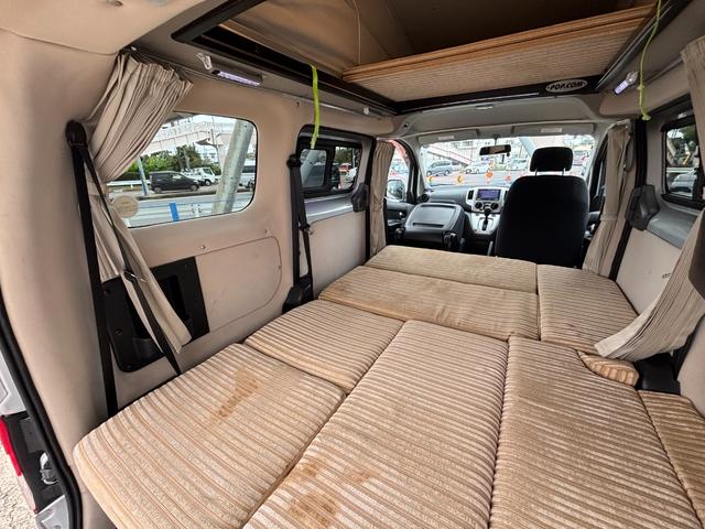 ＮＶ２００バネットバン キャンピングカー広島　ポップコン　シンク　給水・排水ポリタンク　走行充電　外部電源　シングルサブバッテリー　電動格納ミラー　ポップアップルーフ（30枚目）