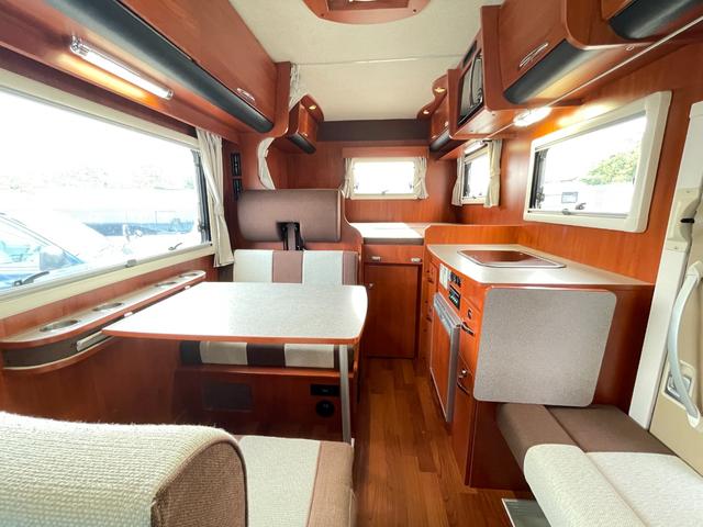 カムロード ナッツRV クレソンボヤージュ タイプX ガソリン・2WD・FFヒーター・電子レンジ・ツインサブバッテリー・インバーター1500W・走行充電・外部充電・マックスファン(3枚目)