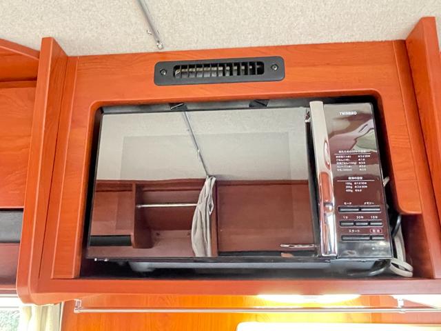 カムロード ナッツRV クレソンボヤージュ タイプX ガソリン・2WD・FFヒーター・電子レンジ・ツインサブバッテリー・インバーター1500W・走行充電・外部充電・マックスファン(16枚目)