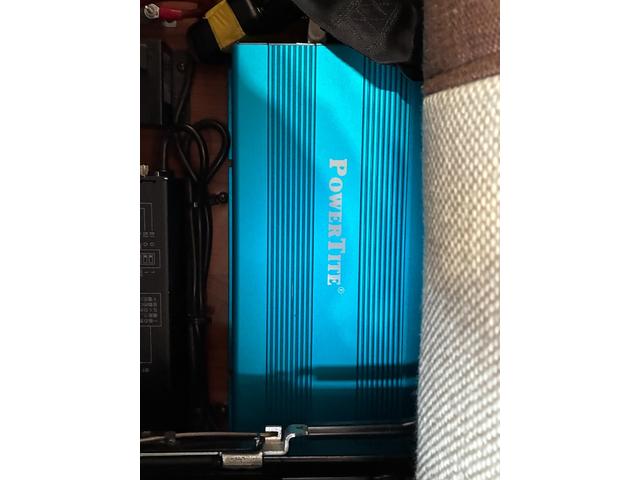 カムロード ナッツRV クレソンボヤージュ タイプX ガソリン・2WD・FFヒーター・電子レンジ・ツインサブバッテリー・インバーター1500W・走行充電・外部充電・マックスファン(18枚目)