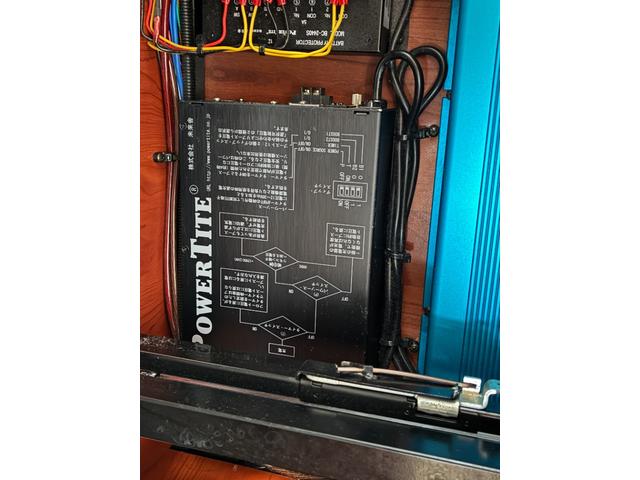 カムロード ナッツRV クレソンボヤージュ タイプX ガソリン・2WD・FFヒーター・電子レンジ・ツインサブバッテリー・インバーター1500W・走行充電・外部充電・マックスファン(19枚目)