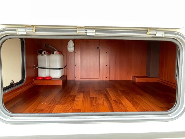 カムロード ナッツRV クレソンボヤージュ タイプX ガソリン・2WD・FFヒーター・電子レンジ・ツインサブバッテリー・インバーター1500W・走行充電・外部充電・マックスファン(41枚目)