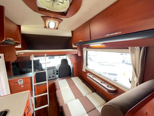 カムロード ナッツRV クレソンボヤージュ タイプX ガソリン・2WD・FFヒーター・電子レンジ・ツインサブバッテリー・インバーター1500W・走行充電・外部充電・マックスファン(52枚目)