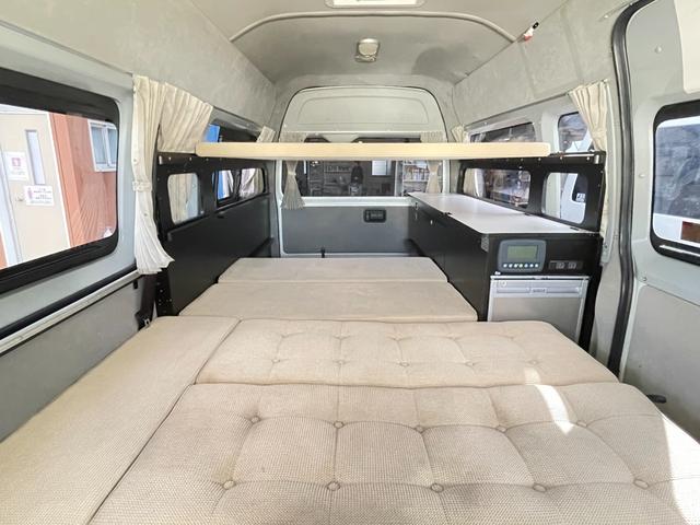 ハイエースバン トイファクトリー トイズボックス スーパーロング・ガソリン・2WD・シングルサブバッテリー・就寝人数5名・ソーラーパネル・シンク・FFヒーター(5枚目)