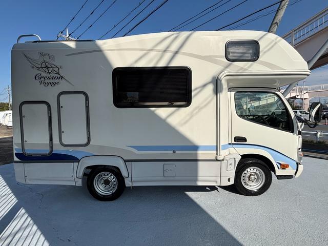 カムロード ナッツＲＶ　クレソンボヤージュタイプＷ　ＦＦヒーター・マルチルーム・ＤＣ冷蔵庫・ツインサブバッテリー・走行充電器・外部充電器・マックスファン・ガソリン・２ＷＤ・リアクーラー（18枚目）