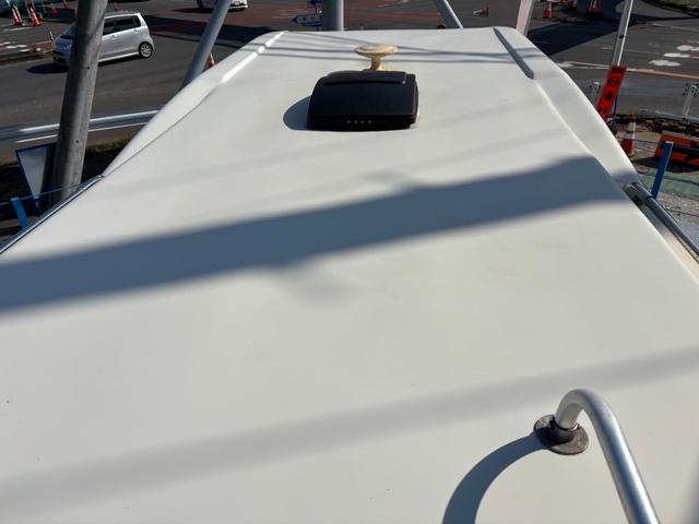 カムロード ナッツＲＶ　クレソンボヤージュタイプＷ　ＦＦヒーター・マルチルーム・ＤＣ冷蔵庫・ツインサブバッテリー・走行充電器・外部充電器・マックスファン・ガソリン・２ＷＤ・リアクーラー（26枚目）