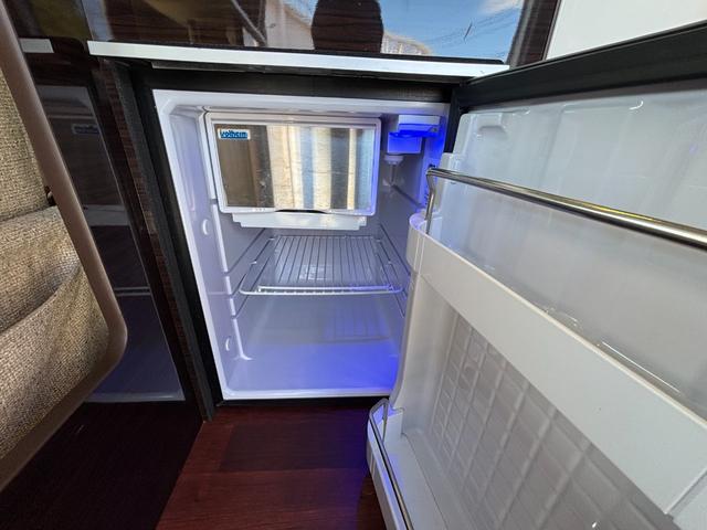 ハイエースワゴン アネックス　リコルソ　シングルサブバッテリー・走行充電器・外部電源・外部充電器・ソーラーパネル・冷蔵庫・ワイドミドル・インバーター３００Ｗ・３ナンバー（11枚目）