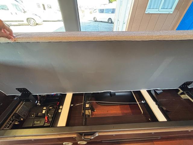 ハイエースワゴン アネックス　リコルソ　シングルサブバッテリー・走行充電器・外部電源・外部充電器・ソーラーパネル・冷蔵庫・ワイドミドル・インバーター３００Ｗ・３ナンバー（41枚目）