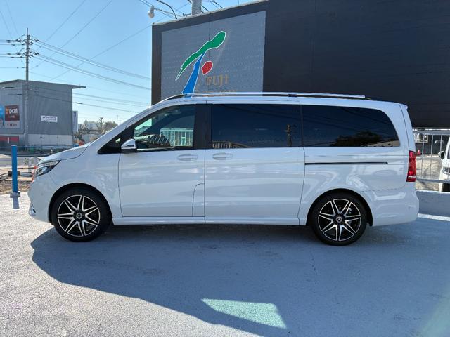 Ｖクラス フジカーズジャパン　ＶＡＬＩＳ　乗車人数５名　就寝人数２名　ＤＣ冷蔵庫　フリップダウンモニター　シングルサブバッテリー　走行充電器　外部充電器　外部電源　サンルーフ　パノラミックビューモニター　３ナンバー　内装新品　タイヤ新品（33枚目）