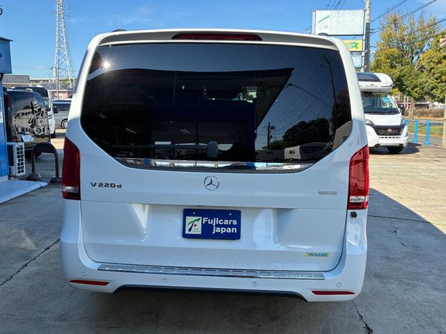 Ｖクラス フジカーズジャパン　ＶＡＬＩＳ　乗車人数５名　就寝人数２名　ＤＣ冷蔵庫　フリップダウンモニター　シングルサブバッテリー　走行充電器　外部充電器　外部電源　サンルーフ　パノラミックビューモニター　３ナンバー　内装新品　タイヤ新品（38枚目）