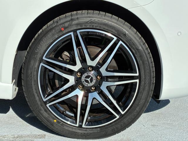 Ｖクラス フジカーズジャパン　ＶＡＬＩＳ　乗車人数５名　就寝人数２名　ＤＣ冷蔵庫　フリップダウンモニター　シングルサブバッテリー　走行充電器　外部充電器　外部電源　サンルーフ　パノラミックビューモニター　３ナンバー　内装新品　タイヤ新品（48枚目）