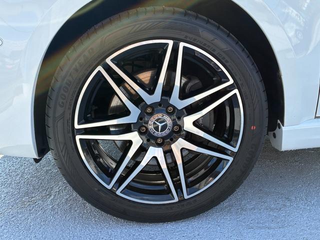 Ｖクラス フジカーズジャパン　ＶＡＬＩＳ　乗車人数５名　就寝人数２名　ＤＣ冷蔵庫　フリップダウンモニター　シングルサブバッテリー　走行充電器　外部充電器　外部電源　サンルーフ　パノラミックビューモニター　３ナンバー　内装新品　タイヤ新品（49枚目）