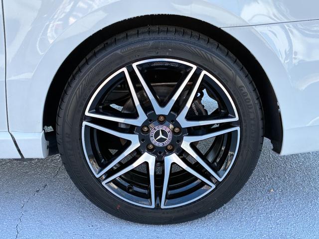 Ｖクラス フジカーズジャパン　ＶＡＬＩＳ　乗車人数５名　就寝人数２名　ＤＣ冷蔵庫　フリップダウンモニター　シングルサブバッテリー　走行充電器　外部充電器　外部電源　サンルーフ　パノラミックビューモニター　３ナンバー　内装新品　タイヤ新品（50枚目）