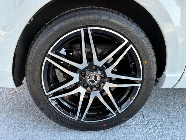 Ｖクラス フジカーズジャパン　ＶＡＬＩＳ　乗車人数５名　就寝人数２名　ＤＣ冷蔵庫　フリップダウンモニター　シングルサブバッテリー　走行充電器　外部充電器　外部電源　サンルーフ　パノラミックビューモニター　３ナンバー　内装新品　タイヤ新品（51枚目）