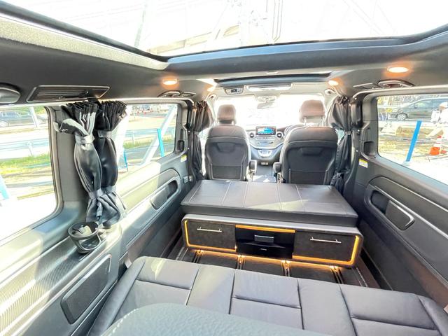Ｖクラス フジカーズジャパン　ＶＡＬＩＳ　乗車人数５名　就寝人数２名　ＤＣ冷蔵庫　フリップダウンモニター　シングルサブバッテリー　走行充電器　外部充電器　外部電源　サンルーフ　パノラミックビューモニター　３ナンバー　内装新品　タイヤ新品（65枚目）