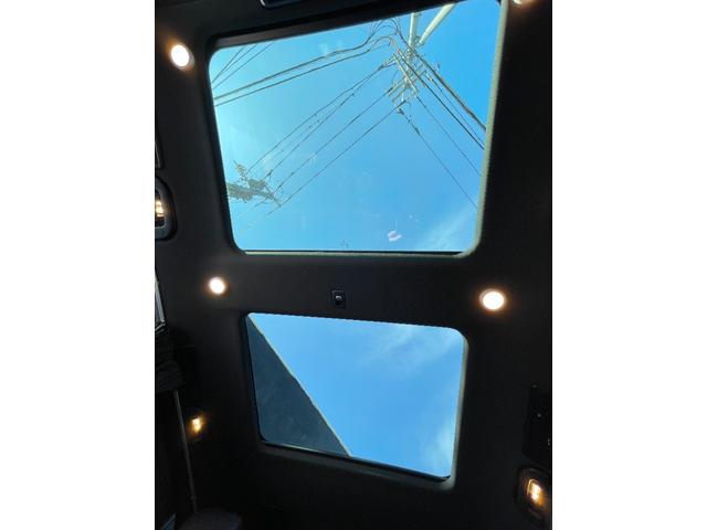 Ｖクラス フジカーズジャパン　ＶＡＬＩＳ　乗車人数５名　就寝人数２名　ＤＣ冷蔵庫　フリップダウンモニター　シングルサブバッテリー　走行充電器　外部充電器　外部電源　サンルーフ　パノラミックビューモニター　３ナンバー　内装新品　タイヤ新品（73枚目）