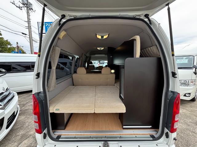 ハイエースバン トイファクトリー　ランドティピー　乗車人数７名　就寝人数４名　ＦＦヒーター　ツインサブバッテリー　インバーター３００Ｗ　外部電源　ＤＣ冷蔵庫　スーパーロング（49枚目）
