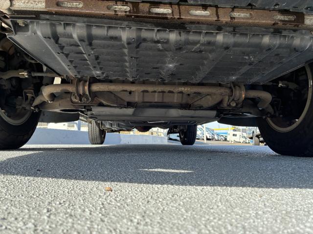 キャラバン 東和モーターズ　フェネック　乗車人数９名　就寝人数３名　シングルサブバッテリー　走行充電　外部電源　シンク　給水排水ポリタンク　ガソリン　２ＷＤ（31枚目）