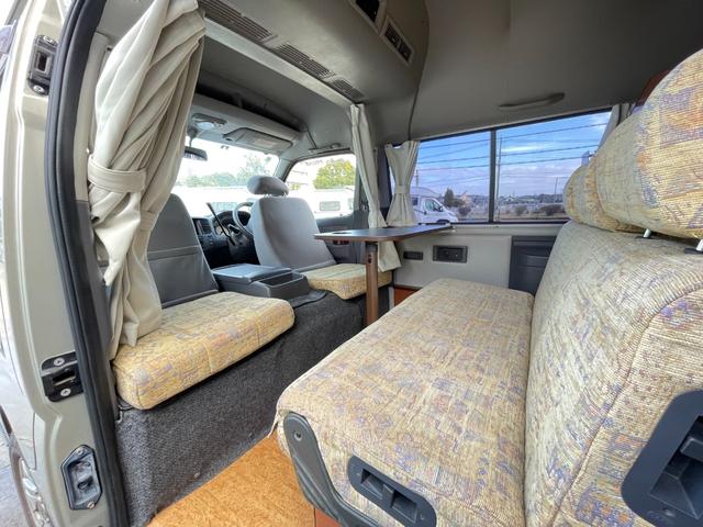 キャラバン 東和モーターズ　フェネック　乗車人数９名　就寝人数３名　シングルサブバッテリー　走行充電　外部電源　シンク　給水排水ポリタンク　ガソリン　２ＷＤ（45枚目）
