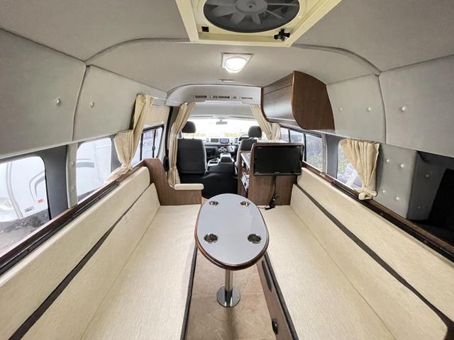 レジアスエースバン ミスティック マティアス 乗車人数9名・就寝人数5名・新品タイヤ・トリプルサブバッテリー・走行充電・外部充電・インバーター2000w・ウィンドウエアコン・ソーラーパネル(63枚目)