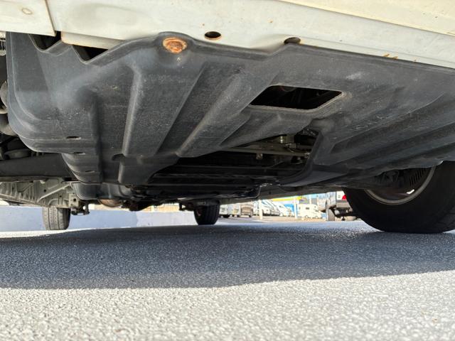 レジアスエースバン ミスティック マティアス 乗車人数9名・就寝人数5名・新品タイヤ・トリプルサブバッテリー・走行充電・外部充電・インバーター2000w・ウィンドウエアコン・ソーラーパネル(74枚目)