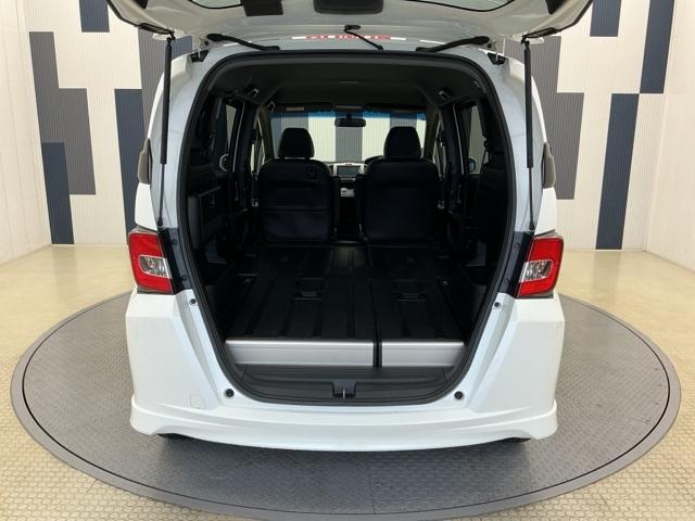 フリードスパイク Gエアロ ホンダ認定中古車 バックカメラ ETC 1オーナー車 インテリキー フルセグ地デジ Bカメ 両側スライド キーレス ナビTV 整備記録簿 助手席エアバッグ AAC 運転席エアバッグ DVD VSA(19枚目)