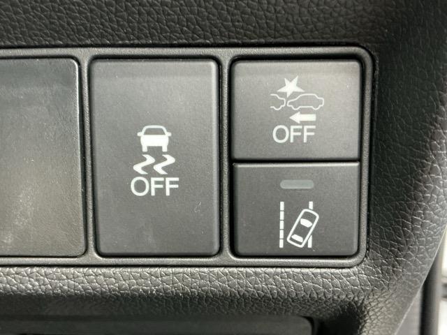 ステップワゴンスパーダ e:HEVスパーダGホンダセンシング ホンダ認定中古車 純正ドラレコ前後 ウォークスルー LEDライト ドライブレコーダ セキュリティアラーム 横滑り防止装置 クルーズコントロール Bカメラ USB接続 フルセグ DVD再生可能 キーレス(13枚目)