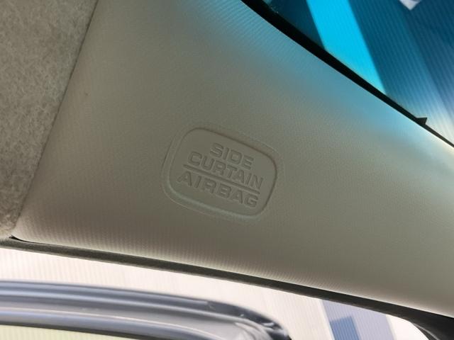 シャトル ハイブリッドXホンダセンシング ホンダ認定中古車 純正ナビ LEDライト 横滑抑制 リヤカメラ スマ-トキ- イモビ サイドエアバッグ シートヒーター付き キーレス Wエアコン ECON クルコン オートライト ETC Wエアバック(11枚目)