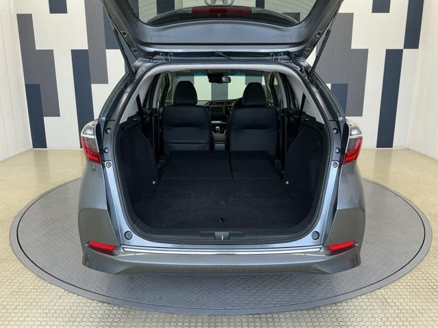 シャトル ハイブリッドXホンダセンシング ホンダ認定中古車 純正ナビ LEDライト 横滑抑制 リヤカメラ スマ-トキ- イモビ サイドエアバッグ シートヒーター付き キーレス Wエアコン ECON クルコン オートライト ETC Wエアバック(19枚目)