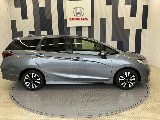 シャトル ハイブリッドXホンダセンシング ホンダ認定中古車 純正ナビ LEDライト 横滑抑制 リヤカメラ スマ-トキ- イモビ サイドエアバッグ シートヒーター付き キーレス Wエアコン ECON クルコン オートライト ETC Wエアバック(24枚目)
