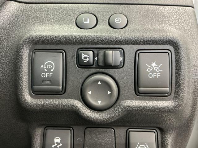 ノート メダリスト 全周囲カメラ 純正ナビ LED ETC フロントカメラ アラウンドビュモニター 横滑防止装置 フルセグテレビ エコスーパーチャージャー DVD再生可能 USB接続 イモビライザー Aストップ ナビTV(9枚目)