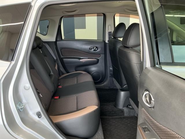 ノート メダリスト 全周囲カメラ 純正ナビ LED ETC フロントカメラ アラウンドビュモニター 横滑防止装置 フルセグテレビ エコスーパーチャージャー DVD再生可能 USB接続 イモビライザー Aストップ ナビTV(14枚目)