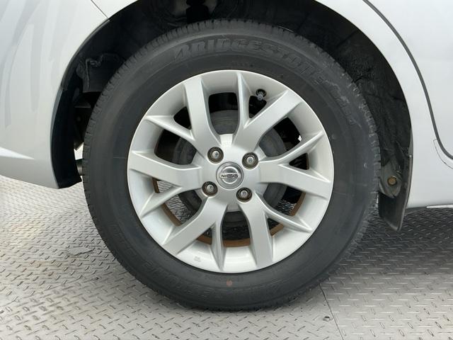 ノート メダリスト 全周囲カメラ 純正ナビ LED ETC フロントカメラ アラウンドビュモニター 横滑防止装置 フルセグテレビ エコスーパーチャージャー DVD再生可能 USB接続 イモビライザー Aストップ ナビTV(20枚目)