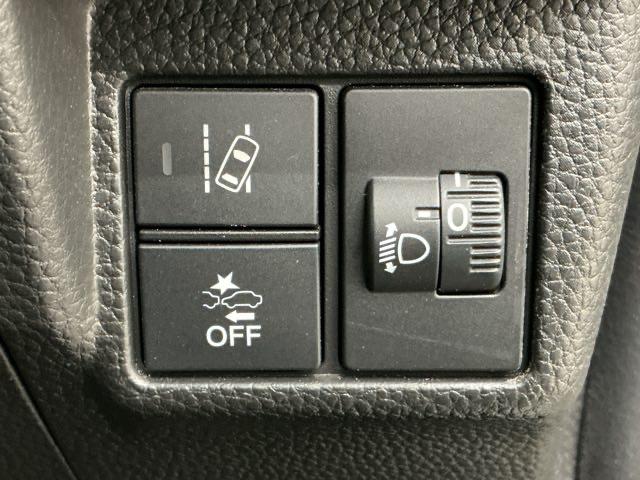 N-BOXカスタム Lターボ ホンダ認定中古車 LEDライト 両側電動 地デジチューナー 衝突軽減ブレーキサポート LEDヘッドライ 1オーナー アイドリングS ターボエンジン PS カーテンエアバック シートヒータ エアバック(11枚目)