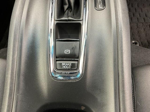 ヴェゼル Ｘ・ホンダセンシング　ホンダ認定中古車　純正ナビ　ＬＥＤライト　Ｒカメラ　Ｗエアバッグ　盗難防止　アクティブクルーズコントロール　オートエアコン　ＬＥＤランプ　衝突軽減ブレ－キ　パワステ　整備記録簿　カーテンエアバック（9枚目）