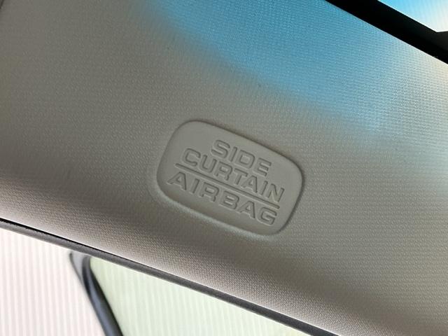 ヴェゼル Ｘ・ホンダセンシング　ホンダ認定中古車　純正ナビ　ＬＥＤライト　Ｒカメラ　Ｗエアバッグ　盗難防止　アクティブクルーズコントロール　オートエアコン　ＬＥＤランプ　衝突軽減ブレ－キ　パワステ　整備記録簿　カーテンエアバック（11枚目）