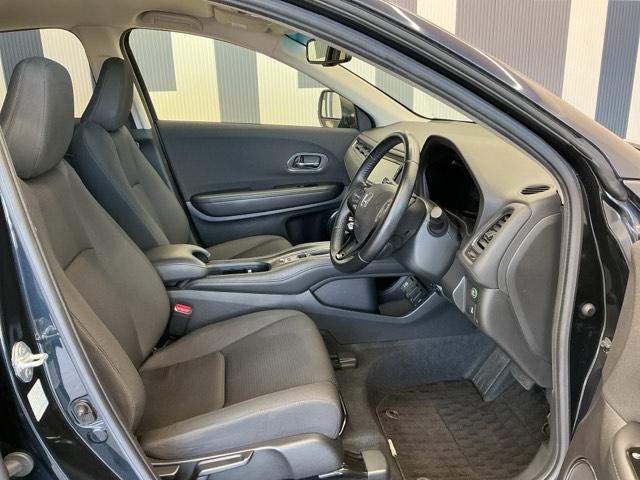 ヴェゼル Ｘ・ホンダセンシング　ホンダ認定中古車　純正ナビ　ＬＥＤライト　Ｒカメラ　Ｗエアバッグ　盗難防止　アクティブクルーズコントロール　オートエアコン　ＬＥＤランプ　衝突軽減ブレ－キ　パワステ　整備記録簿　カーテンエアバック（14枚目）