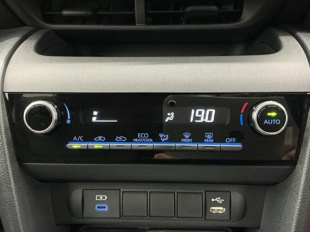 ヤリスクロス G ワンオーナー バックカメラ ETC リヤカメラ USB接続 点検記録簿 スマートエントリー イモビライザー オートエアコン キーレス パワーウィンドウ クルコン ABS エアバッグ パワーステアリング(10枚目)