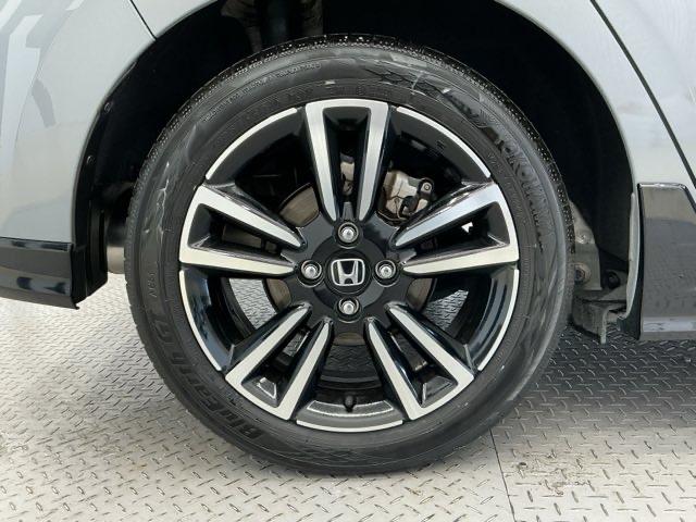 フィット e:HEVRS ホンダ認定中古車 社外ドラレコ前後 エアバッグ パワーウィンドウ 助手席エアバッグ Dレコ フルセグテレビ LEDヘッドランプ セキュリティアラーム フルオートエアコン ETC装備 スマートキ USB(23枚目)