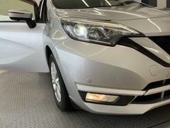 Ĺ��̿�������ϡ�������̤ޤǤ�����®�٤��ᤤ�̣ţĥإåɥ饤�ȤǤ���­������������磻�ɤ˾Ȥ餷�Ƥ����ե����饤���դ��Ǥ��� 2